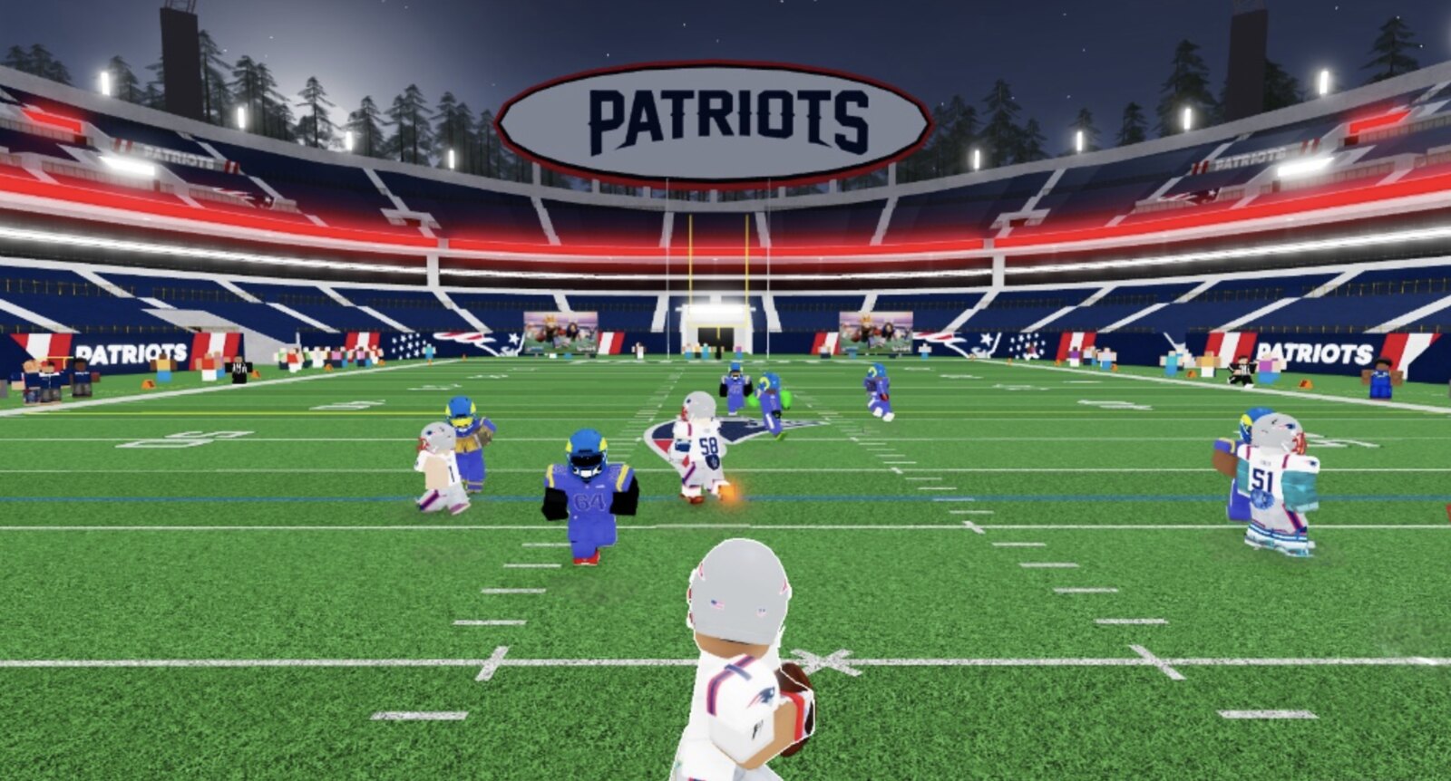 Oficjalna grafika Roblox z wpisu PlayStation o starcie na PS5, pokazująca NFL Universe Football jako przykład powiązany z natywną wersją PS5.