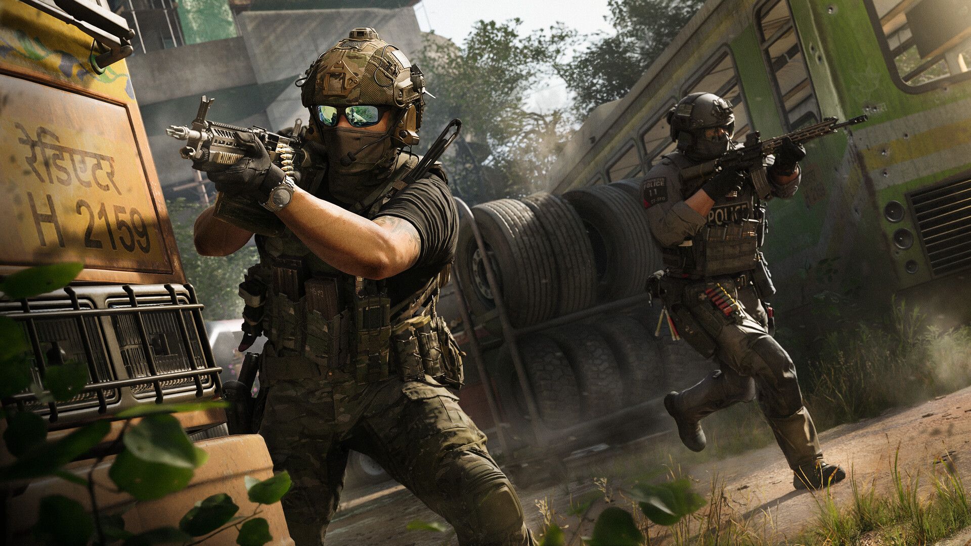 Official Modern Warfare 4 beta screenshot from Steam showing soldiers fighting across an urban combat space.