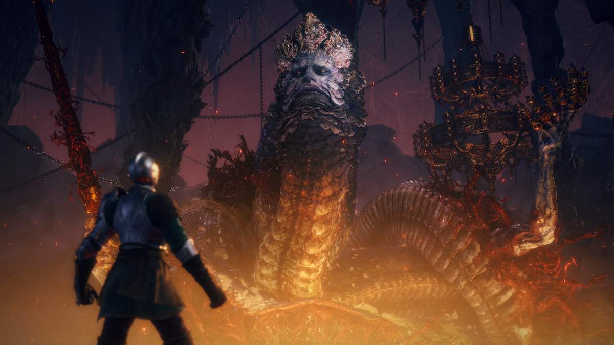 Official Nintendo screenshot from Elden Ring Tarnished Edition showing a combat scene against a large enemy.